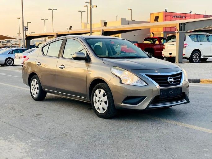 مستعملة Nissan Sunny شد الوجه N17, 1.5 l, 2022 في في الشارقة من AL Irfan  Used cars، اللون رملي.  | AUTO.AE