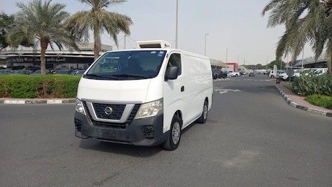 Подержанный Nissan Urvan V (E26) / NV350 Urvan, 2.5 л, 2018 в Шардже от Ryno Cars Белый цвет. GCC | AUTO.AE