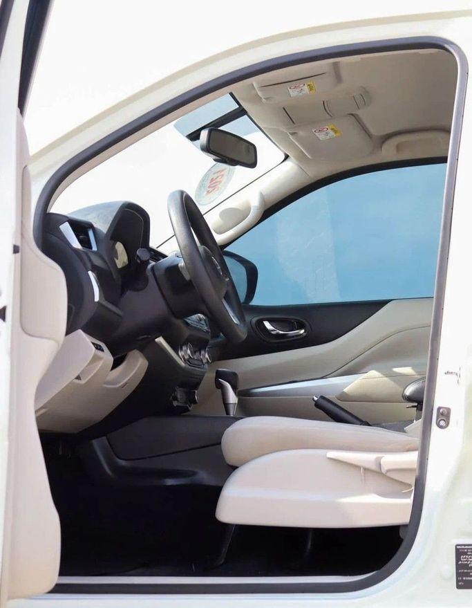 Подержанный Nissan X-Terra, 2.5 л, 2021 в Шардже от Al Sayed Khamis Used Cars Белый цвет. GCC | AUTO.AE