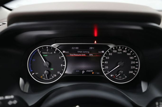 Новый Nissan X-Trail IV, 1.5 л, 2023 в Шардже от Al Qassem Cars Trading Золотистый цвет. Other | AUTO.AE