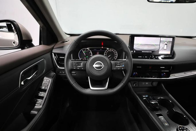 Новый Nissan X-Trail IV, 1.5 л, 2023 в Шардже от Al Qassem Cars Trading Золотистый цвет. Other | AUTO.AE