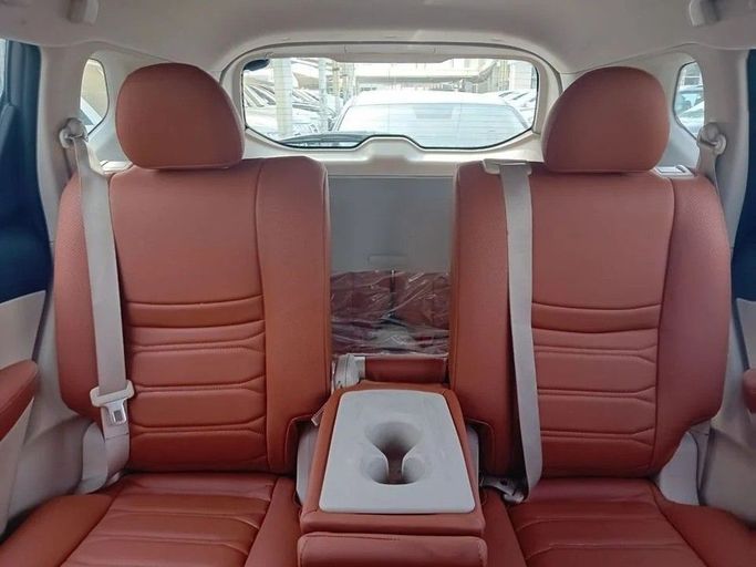 Подержанный Nissan X-Trail III Рестайлинг, 2.5 л, 2021 в Шардже от Al Sayed Khamis Used Cars Серый цвет. GCC | AUTO.AE