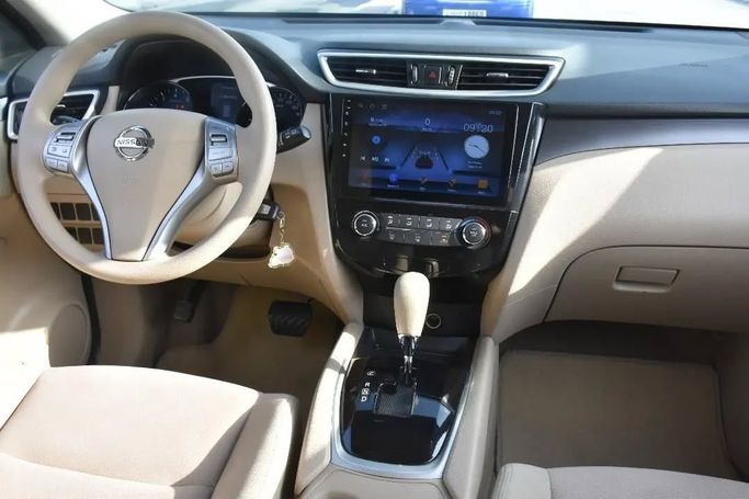 Подержанный Nissan X-Trail III, 2.5 л, 2016 в Шардже от Alfaris Used Cars Серый цвет. GCC | AUTO.AE