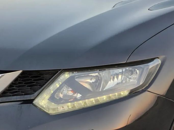 Подержанный Nissan X-Trail III, 2.0 л, 2017 в Шардже от Al Sayed Ezzat Khamis Черный цвет. Other | AUTO.AE