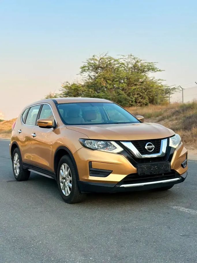 Подержанный Nissan X-Trail III (T32) Рестайлинг, 2.5 л, 2020 в Шардже от Najm Al Shamal Used Cars Золотистый цвет. GCC | AUTO.AE | Объявление #273539