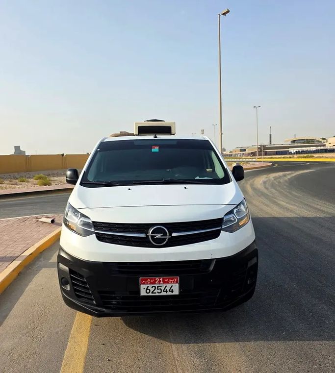 مستعملة Opel Vivaro C, 2.0 l, 2022 في في الإمارات, الشارقة من Al Nabeel Used Cars، اللون أبيض. مواصفات الخليج | AUTO.AE | إعلان #279026