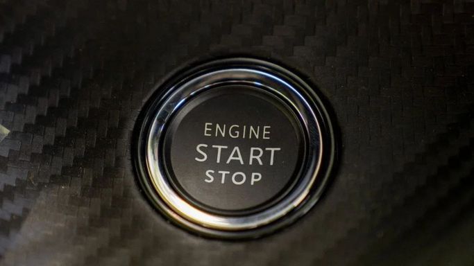 Новый Peugeot 2008 II, 1.2 л, 2023 в Шардже от Nour Alnukhba Motors Белый цвет. Other | AUTO.AE