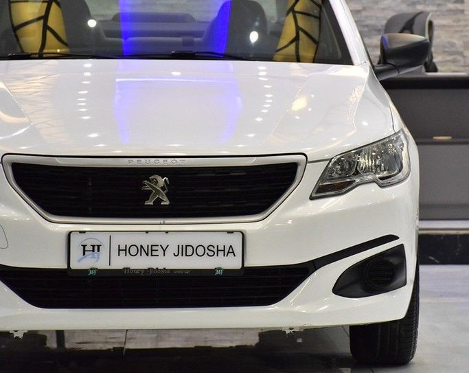 Used Peugeot 301 I Facelift, 1.6 l, 2021 in Sharjah by Honey Gidosha Used Cars Tr., White color.  | AUTO.AE