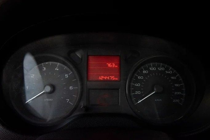 Used Peugeot 301 I Facelift, 1.6 l, 2021 in Sharjah by First Choice Cars, White color. GCC Specs | AUTO.AE