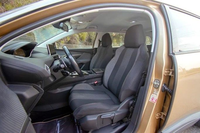 Used Peugeot 5008 II, 1.6 l, 2019 in Sharjah by First Choice Cars, Golden color. GCC Specs | AUTO.AE