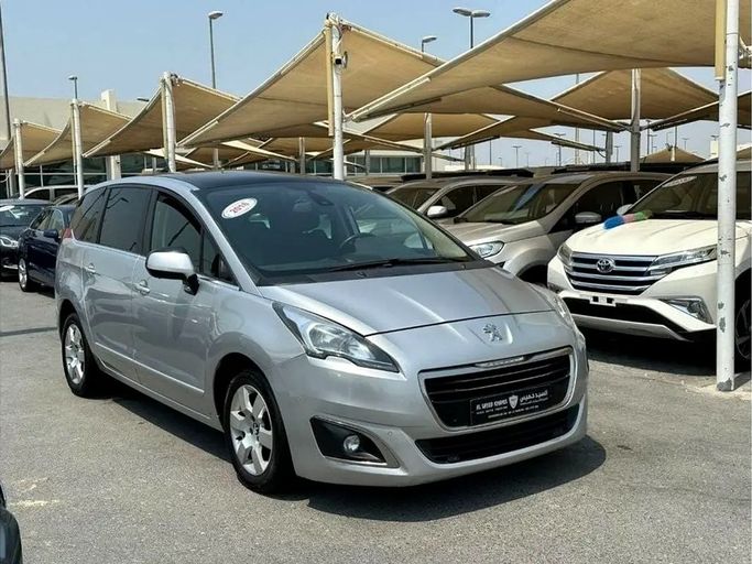Used ⁦Peugeot 5008 I Facelift, 1.6 l, 2016⁩ in UAE, Sharjah by Al Sayed Khamis Used Auto 57, Silver color. GCC Specs | AUTO.AE | Listing #293620
