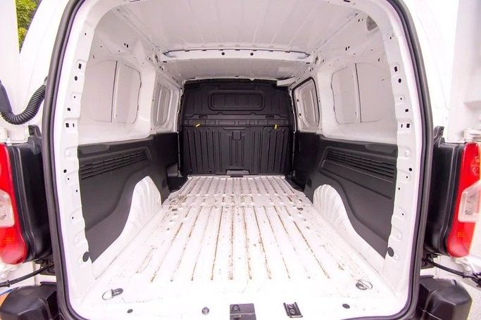 Used Peugeot Partner II Facelift 2, 1.2 l, 2022 in Sharjah by First Choice Cars, White color. GCC Specs | AUTO.AE