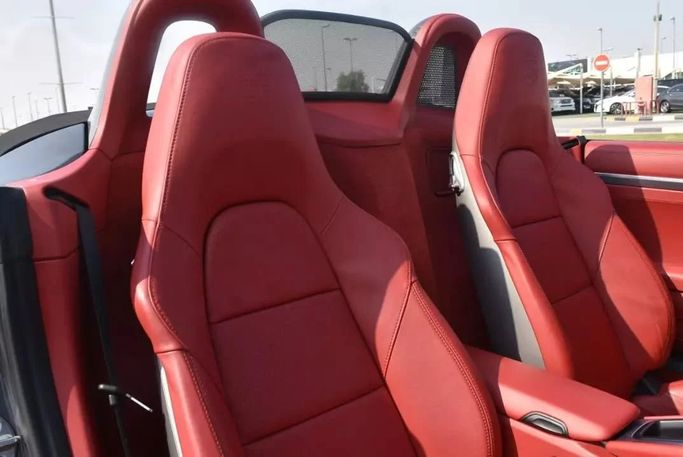 Used Porsche 718 Boxster S III (981), 3.4 l, 2013 in Sharjah by Alfaris Used Cars, Silver color. Other | AUTO.AE