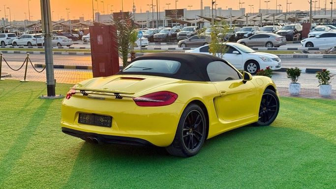 Подержанный Porsche 718 Boxster III (981), 2.7 л, 2015 в Шардже от Badar Used Cars Желтый цвет. GCC | AUTO.AE