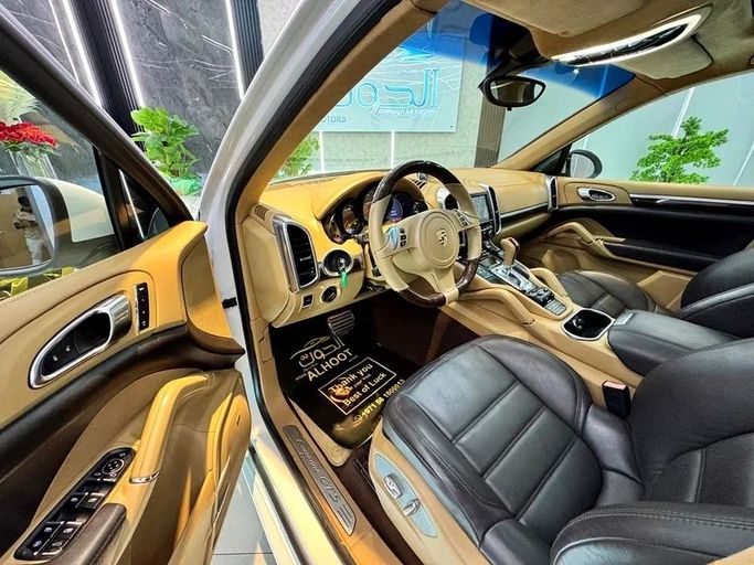 Used Porsche Cayenne GTS II Facelift (958), 3.6 l, 2014 in Sharjah by Ayoon Alhoot Motors, White color. GCC Specs | AUTO.AE
