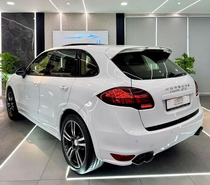 Used Porsche Cayenne GTS II Facelift (958), 3.6 l, 2014 in Sharjah by Ayoon Alhoot Motors, White color. GCC Specs | AUTO.AE