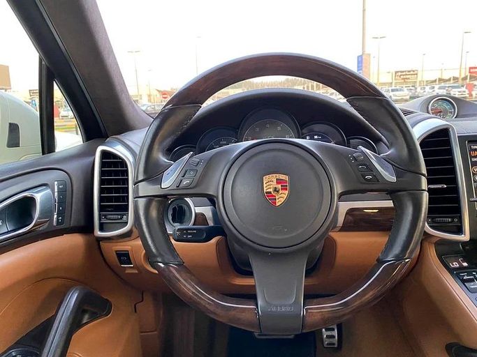 Used Porsche Cayenne GTS II (958), 4.8 l, 2013 in Sharjah by Ahmad alkhodari Motors, White color. GCC Specs | AUTO.AE