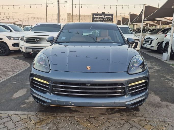 Used Porsche Cayenne S III, 2.9 l, 2018 in Sharjah by Rebou Najd Used Cars, Light Blue color. GCC Specs | AUTO.AE