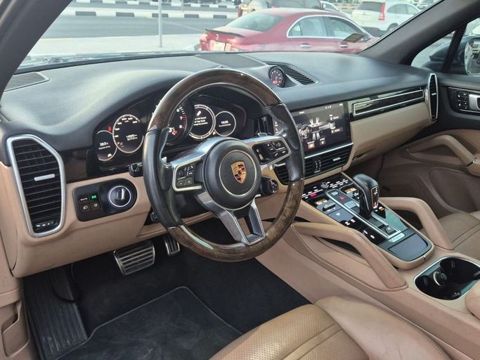 Used Porsche Cayenne S III, 2.9 l, 2018 in Sharjah by Rebou Najd Used Cars, Light Blue color. GCC Specs | AUTO.AE