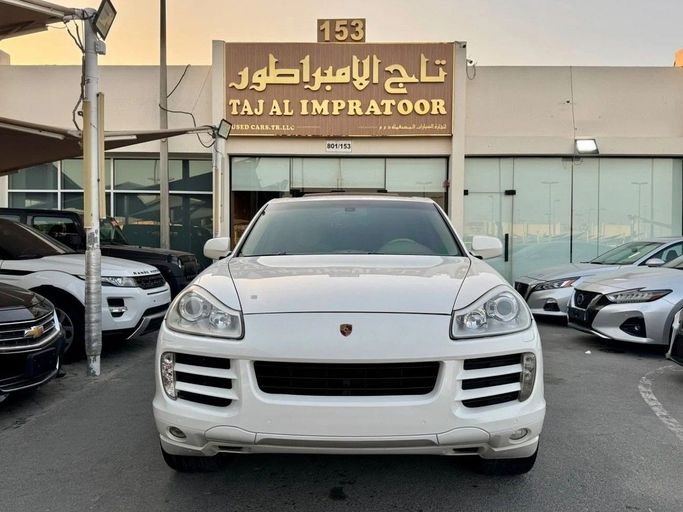 Подержанный Porsche Cayenne S I Рестайлинг (957), 4.8 л, 2009 в Шардже от Titanium Used Cars Белый цвет. GCC | AUTO.AE