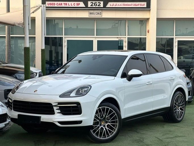 Used Porsche Cayenne III, 3.0 l, 2019 in Sharjah by Noor Al Seyoh Used Cars, White color. GCC Specs | AUTO.AE