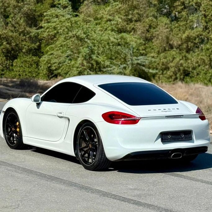 Used Porsche Cayman II (981), 2.7 l, 2014 in Sharjah by Sarmad Cars, White color. Other | AUTO.AE