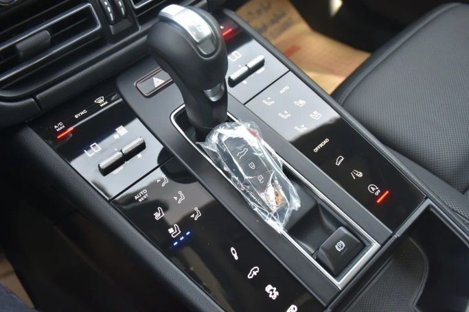Used Porsche Macan GTS I Facelift 2, 2.9 l, 2023 in Sharjah by Alfaris Used Cars, Black color. Other | AUTO.AE
