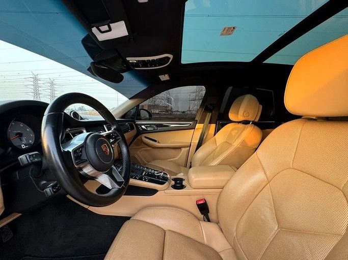 Used Porsche Macan S I, 3.0 l, 2017 in Sharjah by Al Fakhamah Used Cars, Grey color. American Specs | AUTO.AE