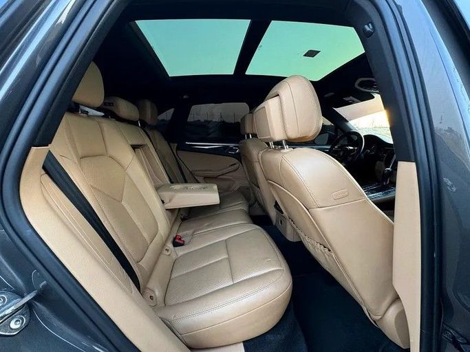 Used Porsche Macan S I, 3.0 l, 2017 in Sharjah by Al Fakhamah Used Cars, Grey color. American Specs | AUTO.AE