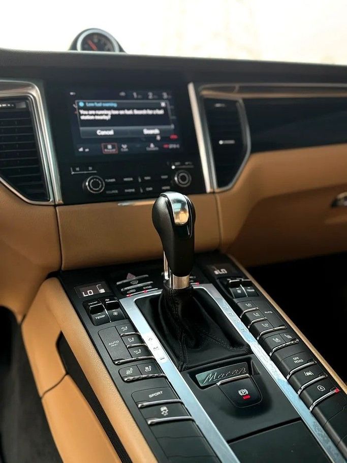 Used Porsche Macan S I, 3.0 l, 2017 in Sharjah by Al Fakhamah Used Cars, Grey color. American Specs | AUTO.AE