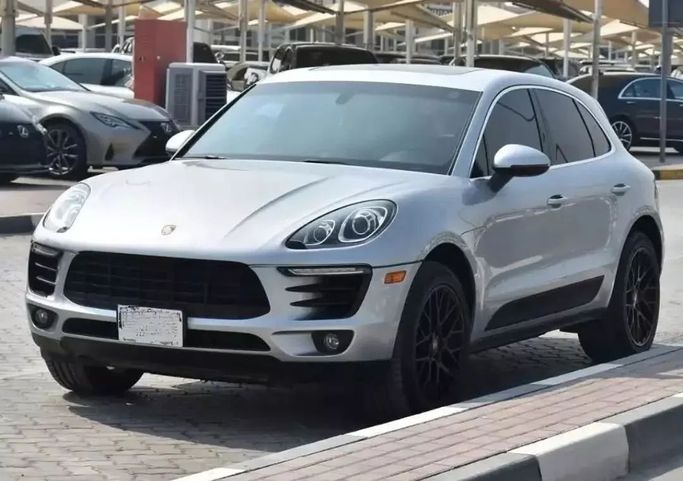 Used Porsche Macan S I, 3.0 l, 2015 in Sharjah by Alfaris Used Cars, Black color. Other | AUTO.AE