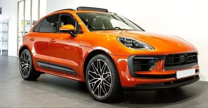 New Porsche Macan S I Facelift 2, 2.9 l, 2023 in Sharjah by Alfaris Used Cars, Orange color. Other | AUTO.AE