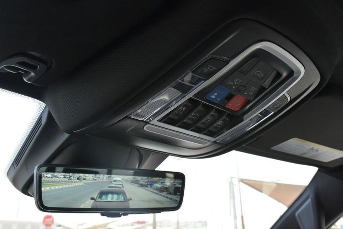 Подержанный RAM 1500 Crew Cab TRX V, 6.2 л, 2024 в Шардже от Alfaris Used Cars Красный цвет.  | AUTO.AE
