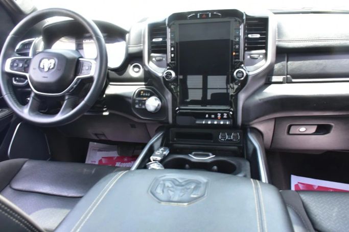 Used RAM 1500 Crew Cab V, 3.0 l, 2022 in Sharjah by Alfaris Used Cars, White color. Other | AUTO.AE