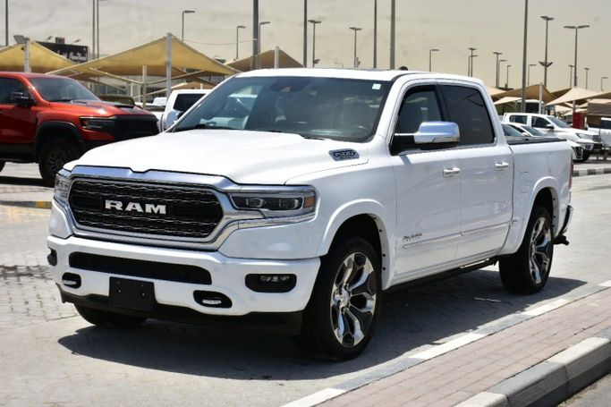 Used RAM 1500 V, 5.7 l, 2022 in Sharjah by Alfaris Used Cars, White color. Other | AUTO.AE