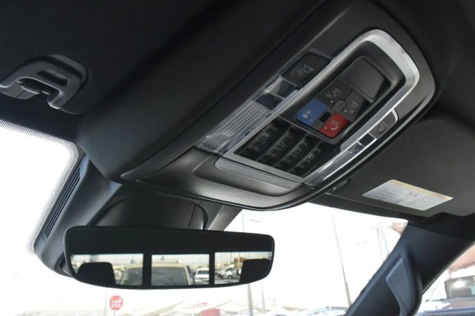 Used RAM 1500 Crew Cab V, 3.6 l, 2023 in Sharjah by Alfaris Used Cars, Black color. Other | AUTO.AE