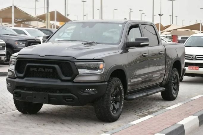 Used RAM 1500 Crew Cab V, 3.6 l, 2022 in Sharjah by Alfaris Used Cars, Grey color. Other | AUTO.AE