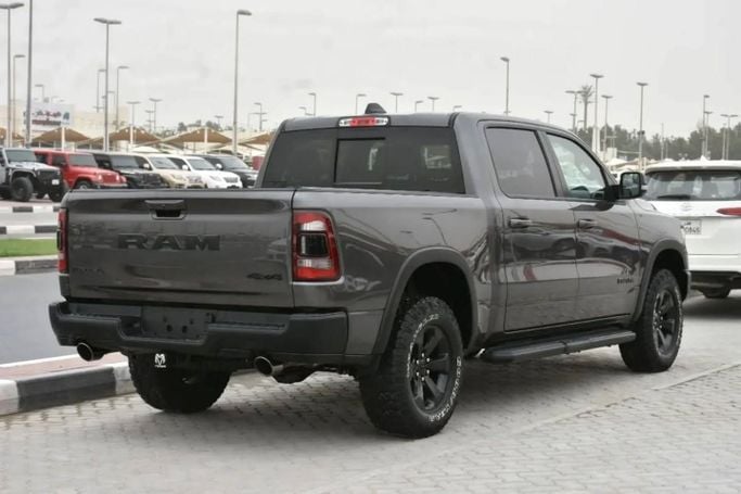 Used RAM 1500 Crew Cab V, 3.6 l, 2022 in Sharjah by Alfaris Used Cars, Grey color. Other | AUTO.AE