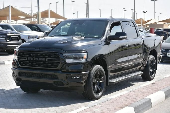 Подержанный RAM 1500 Crew Cab V, 3.6 л, 2022 в Шардже от Alfaris Used Cars Черный цвет. Other | AUTO.AE