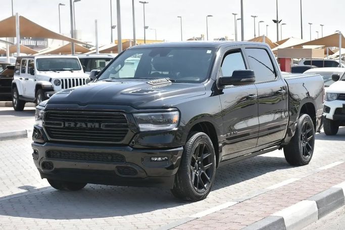 Подержанный RAM 1500 Crew Cab V, 3.6 л, 2023 в Шардже от Alfaris Used Cars Черный цвет. Other | AUTO.AE