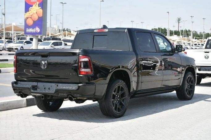 Подержанный RAM 1500 Crew Cab V, 3.6 л, 2023 в Шардже от Alfaris Used Cars Черный цвет. Other | AUTO.AE