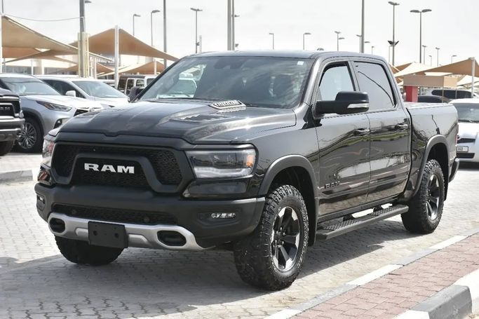 Подержанный RAM 1500 Crew Cab V, 3.6 л, 2022 в Шардже от Alfaris Used Cars Черный цвет. Other | AUTO.AE