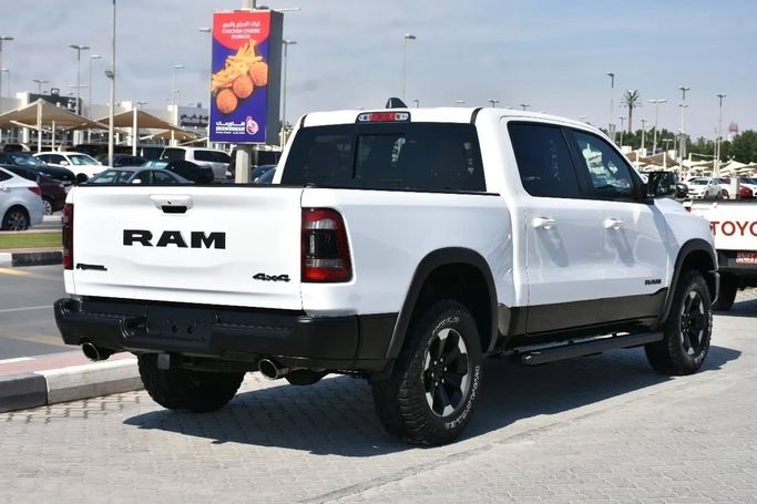 Used RAM 1500 Crew Cab V, 3.6 l, 2022 in Sharjah by Alfaris Used Cars, White color. Other | AUTO.AE