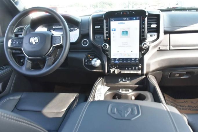 Used RAM 1500 Crew Cab V, 3.6 l, 2022 in Sharjah by Alfaris Used Cars, Silver color. Other | AUTO.AE