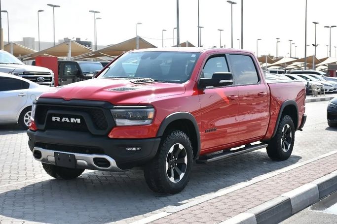 Подержанный RAM 1500 Crew Cab V, 3.0 л, 2022 в Шардже от Alfaris Used Cars Красный цвет. Other | AUTO.AE