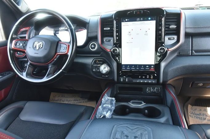 Подержанный RAM 1500 Crew Cab V, 3.0 л, 2022 в Шардже от Alfaris Used Cars Красный цвет. Other | AUTO.AE