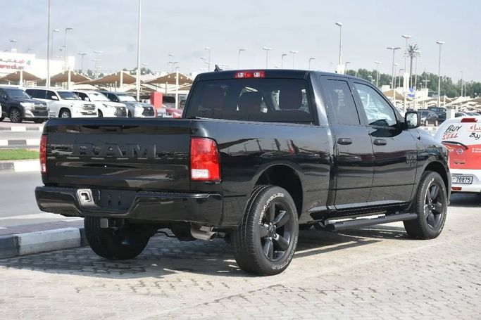 Подержанный RAM 1500 Crew Cab V, 3.6 л, 2021 в Шардже от Alfaris Used Cars Черный цвет. Other | AUTO.AE