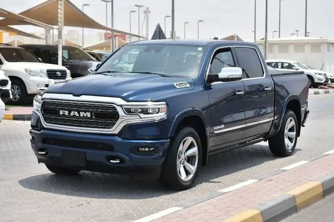 Подержанный RAM 1500 Crew Cab V, 3.6 л, 2022 в Шардже от Alfaris Used Cars Синий цвет. Other | AUTO.AE