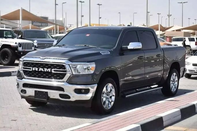 Used RAM 1500 Crew Cab V, 3.6 l, 2022 in Sharjah by Alfaris Used Cars, Grey color. Other | AUTO.AE