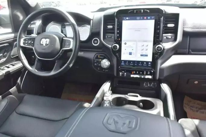 Used RAM 1500 Crew Cab V, 3.6 l, 2022 in Sharjah by Alfaris Used Cars, Black color. Other | AUTO.AE